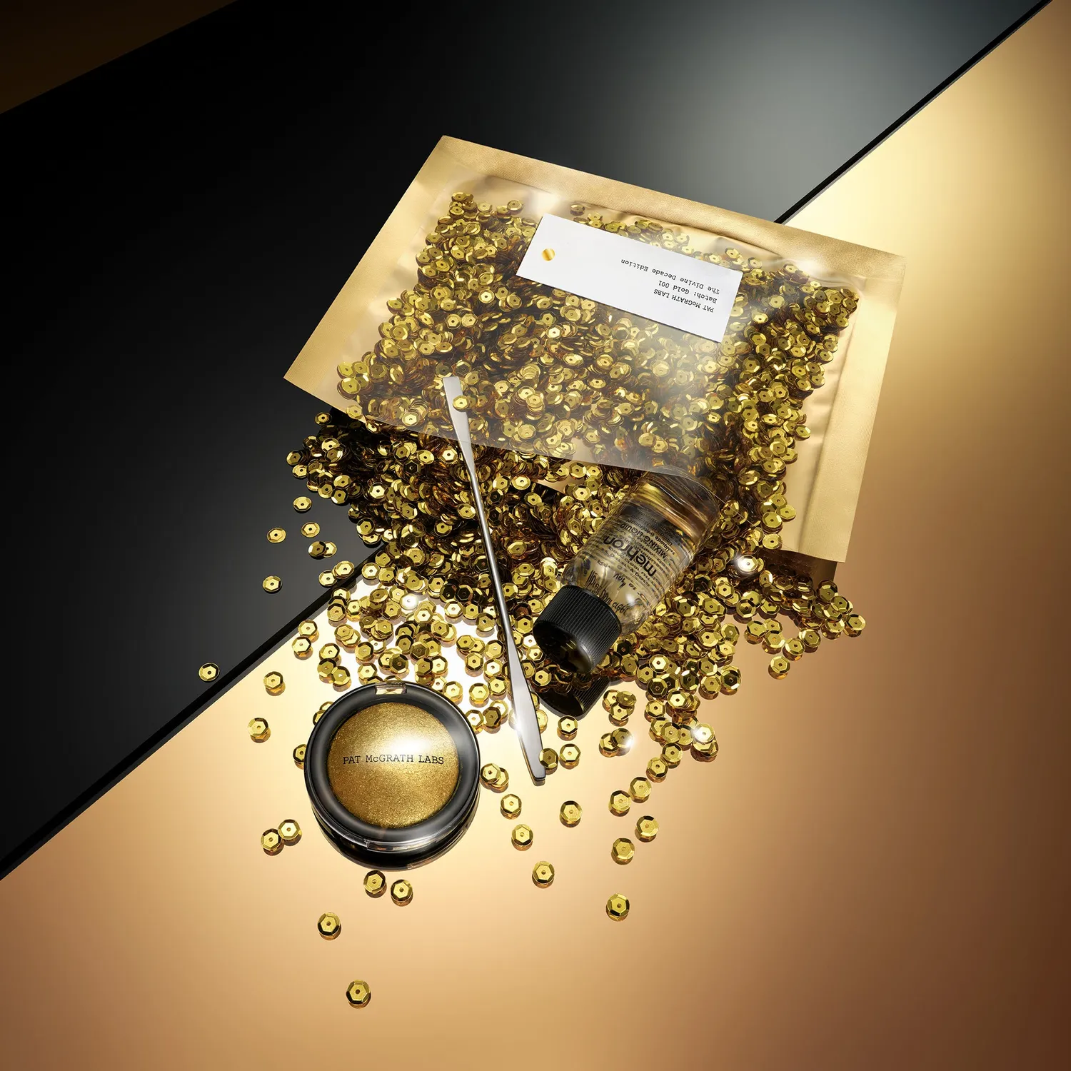 Pat McGrath Labs Gold 001 Divine Decade Lidschatten Gold