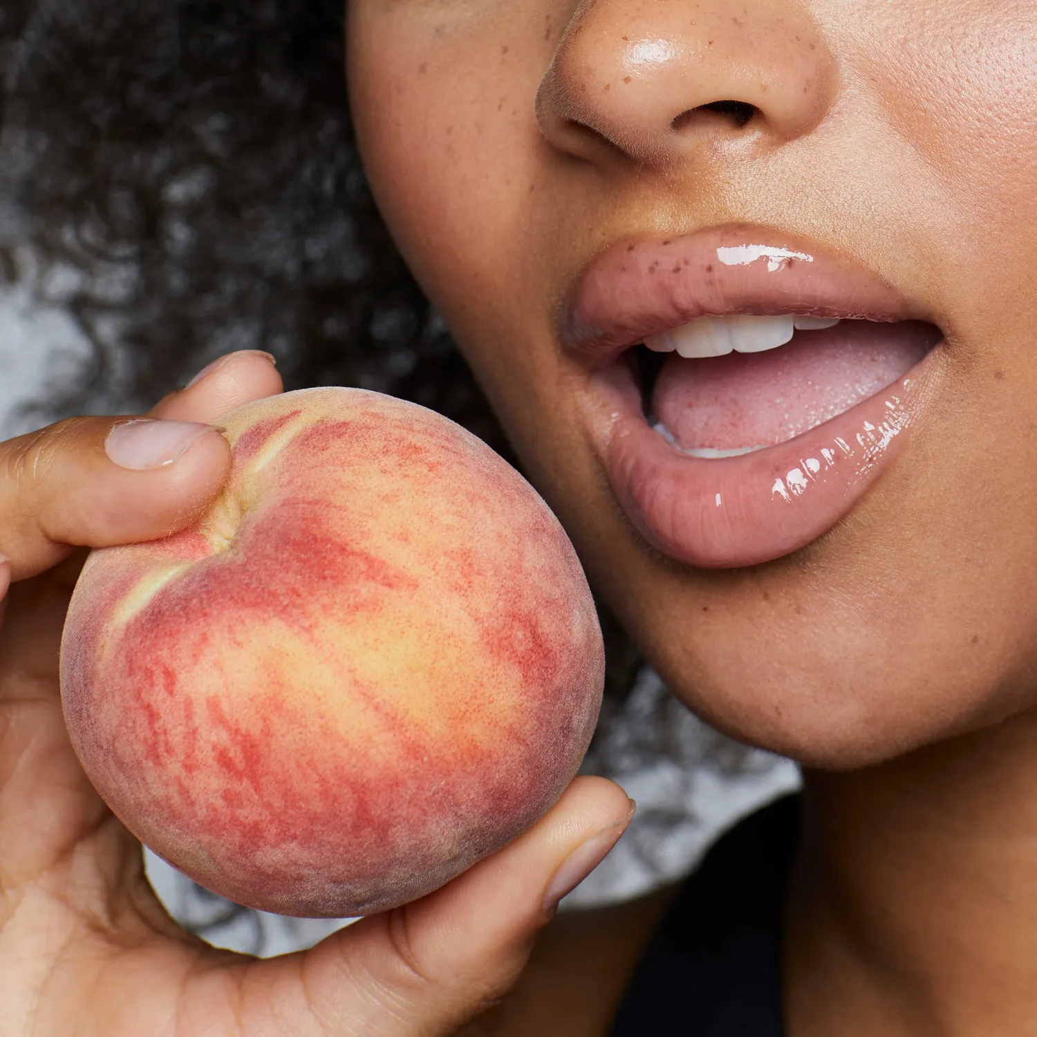 fleeky Glowy Lip Oil Peach Pink Lippenöl Nr. 12