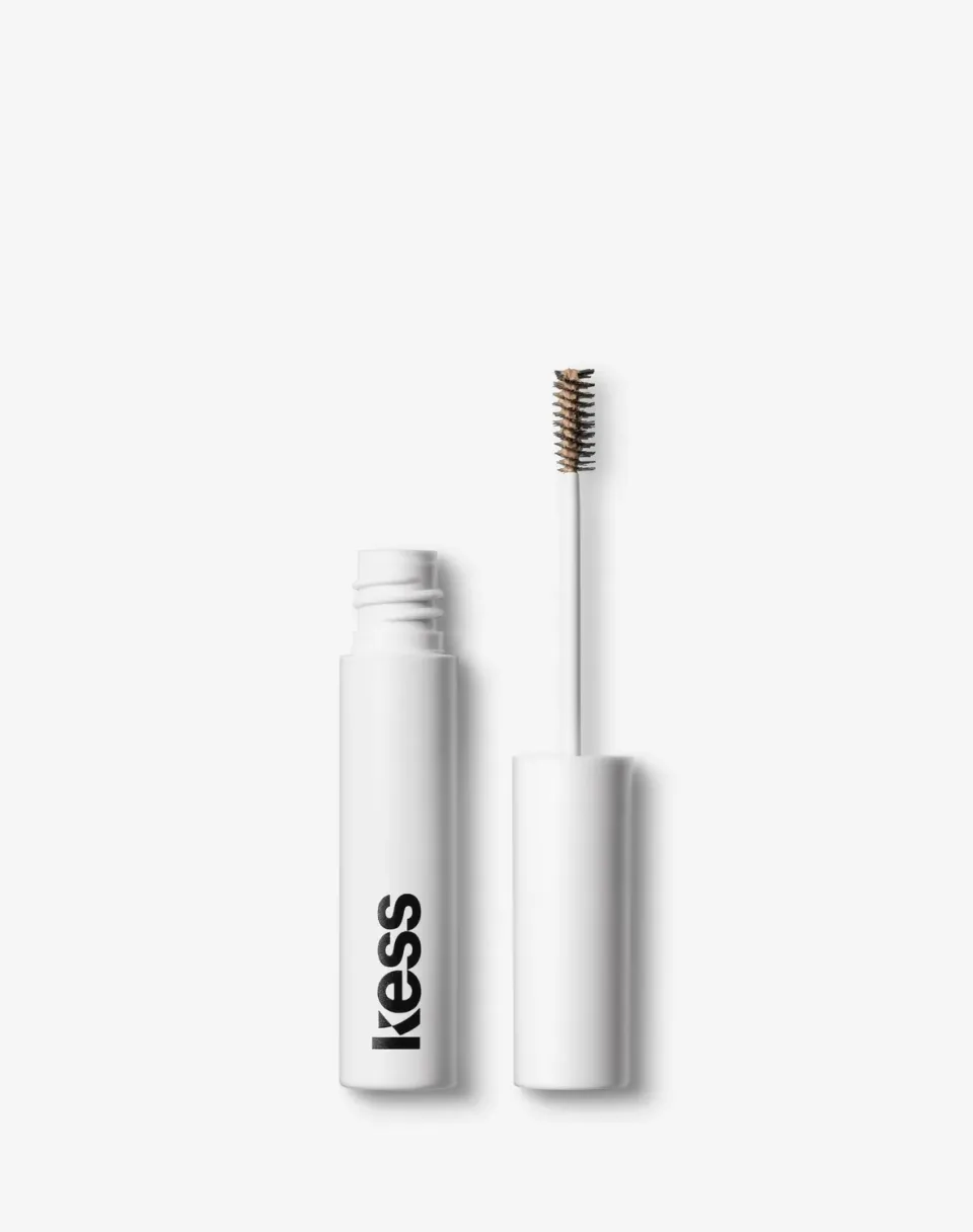 Kess Berlin Fluffy Brow Filler Augenbrauengel getönt natürliches Finish
