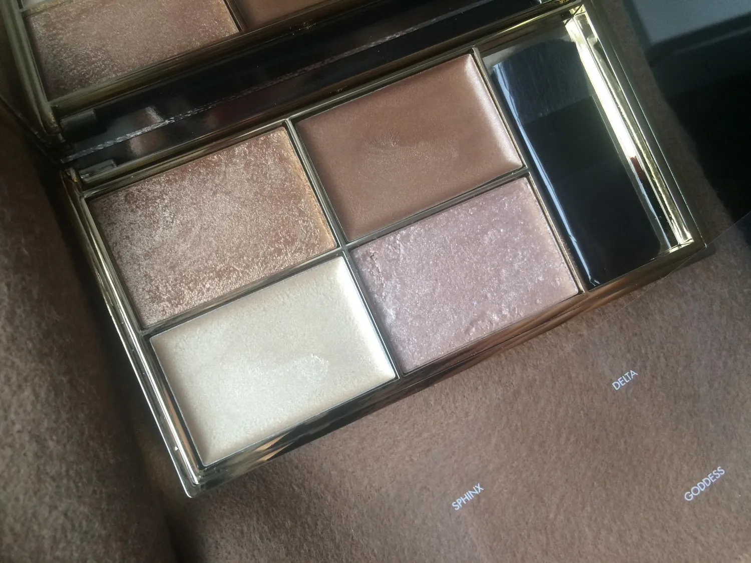 Sleek Solstice Highlighting Palette Highlighter warm
