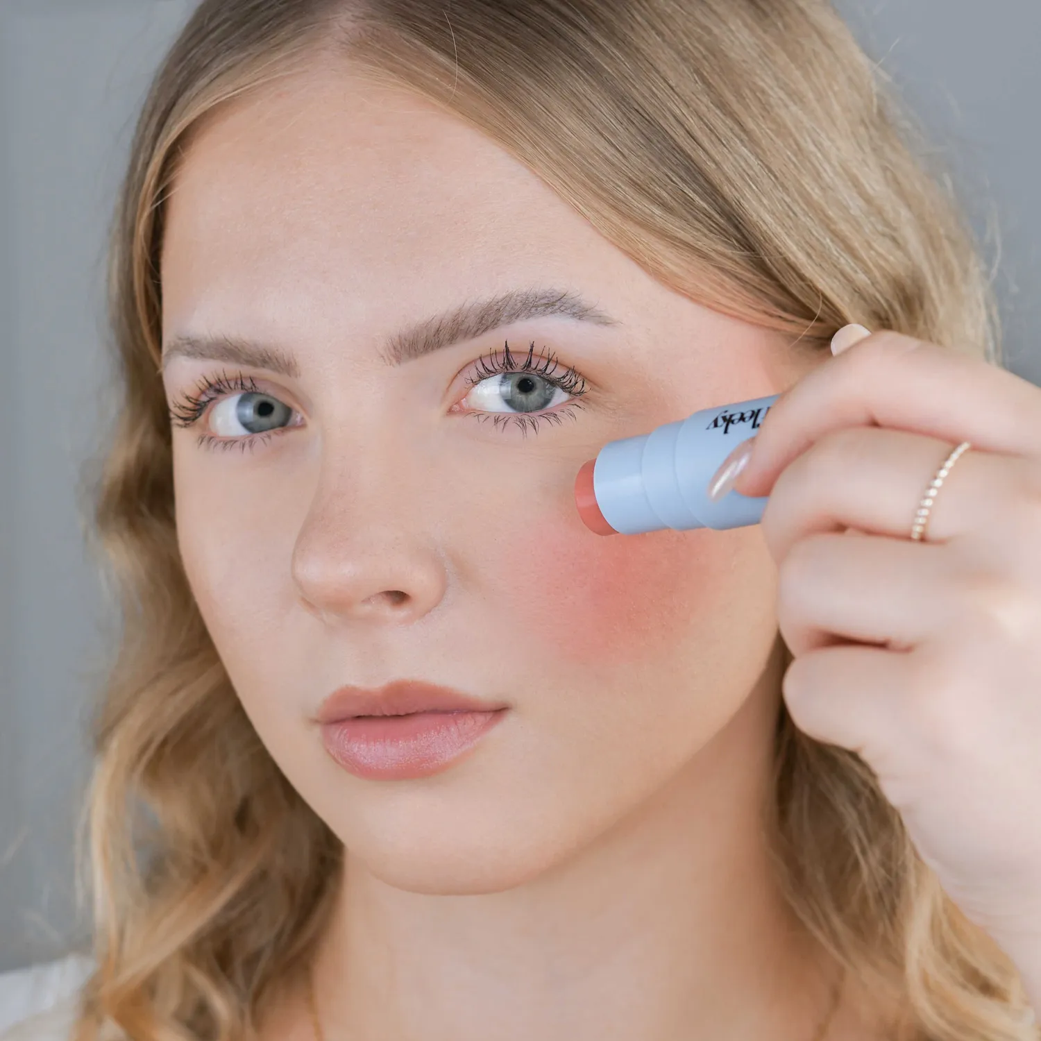fleeky Blush Stick Blossom Rouge Stick 2-in-1 Pinsel