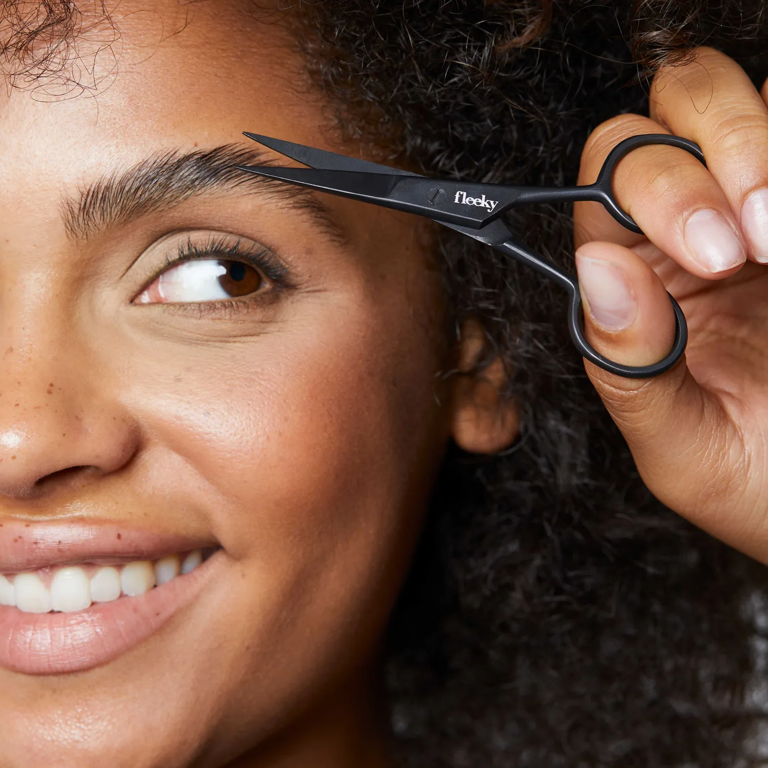 fleeky Brow Scissors Augenbrauenschere präzise klein