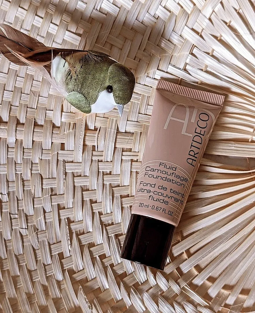 ARDECO Fluid Camouflage Foundation 05 neutral light skin matt
