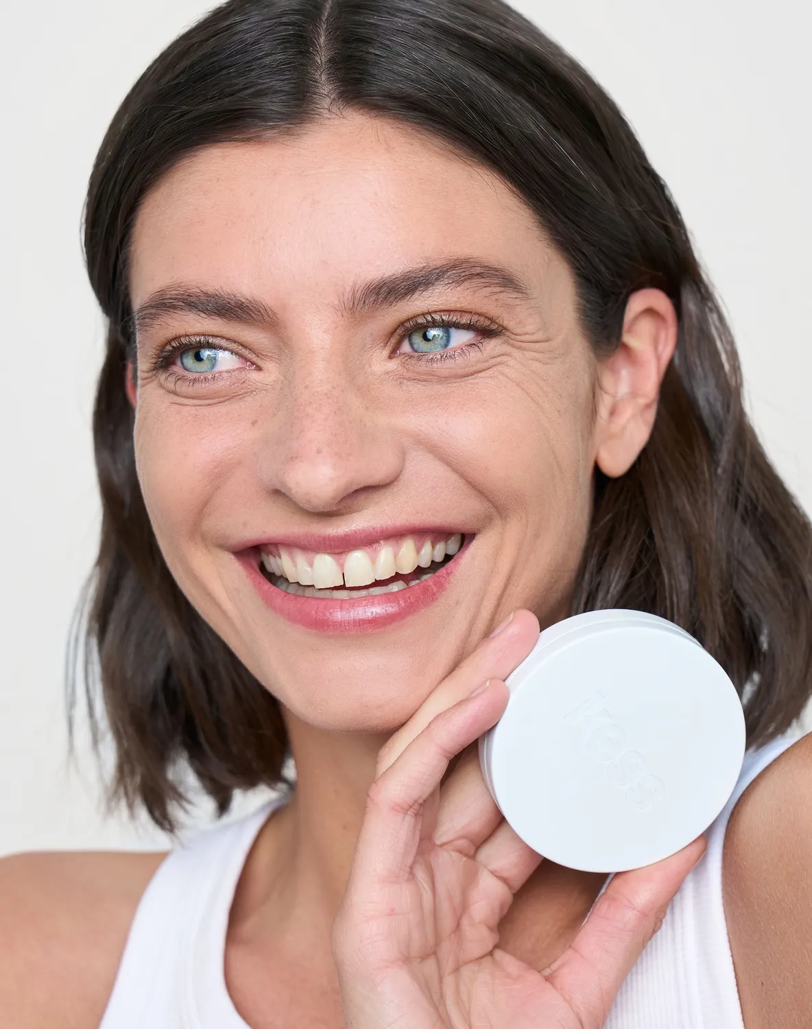 Kess Berlin Blur Me Out Make-up Set Mono Stick Puder glow