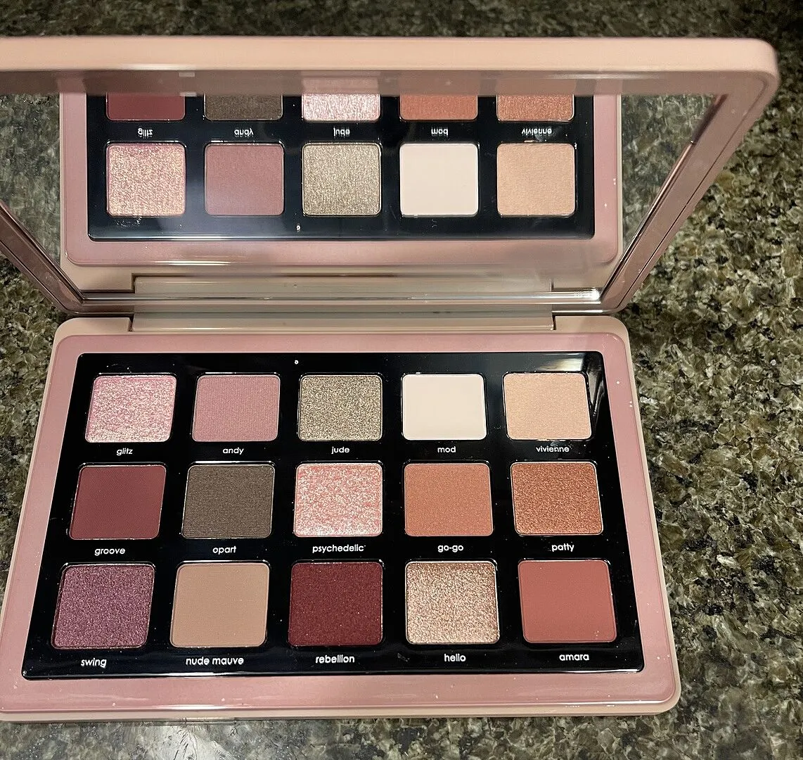 Natasha Denona Retro Lidschatten Palette 15 Farben burgundy