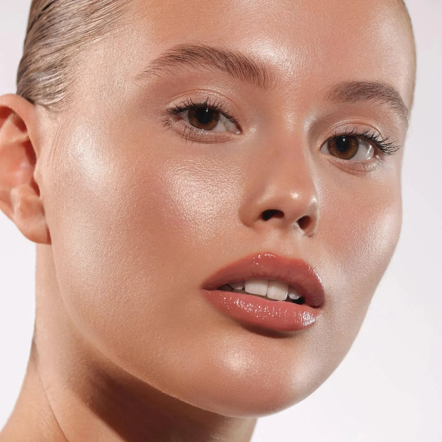Natasha Denona Hy-Gen Glow Beautifier Puder 10g Light