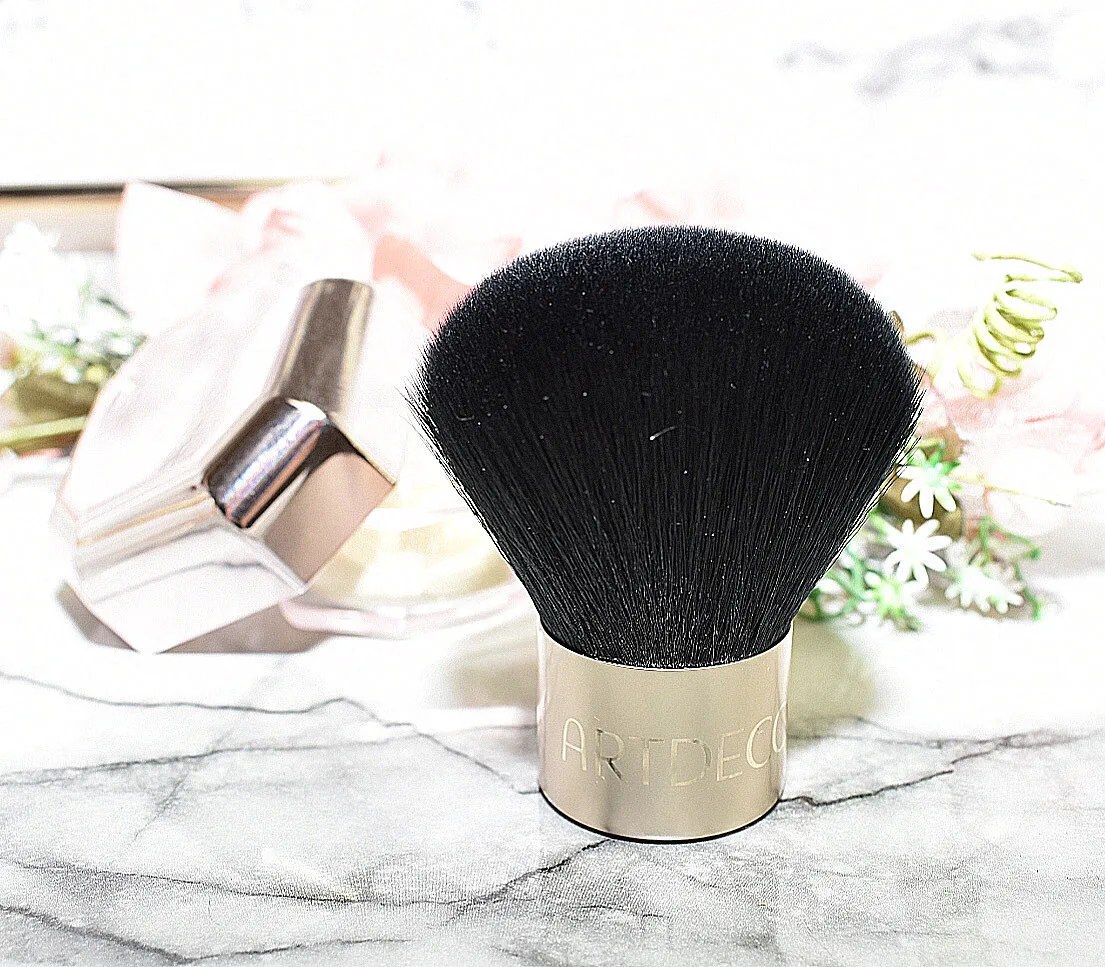 ARDECO Brush Mineral Powder Foundation Kabuki