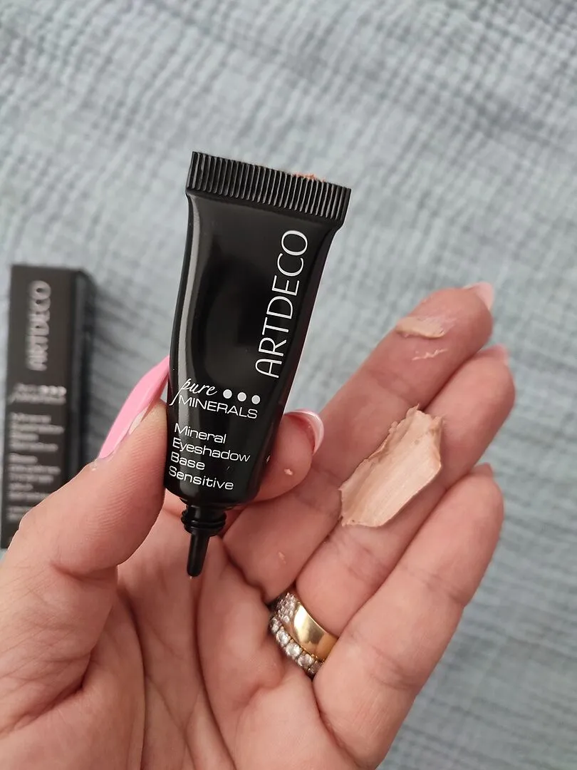 ARTDECO Mineral Eyeshadow Base Sensitive Lidschattenprimer wasserfest