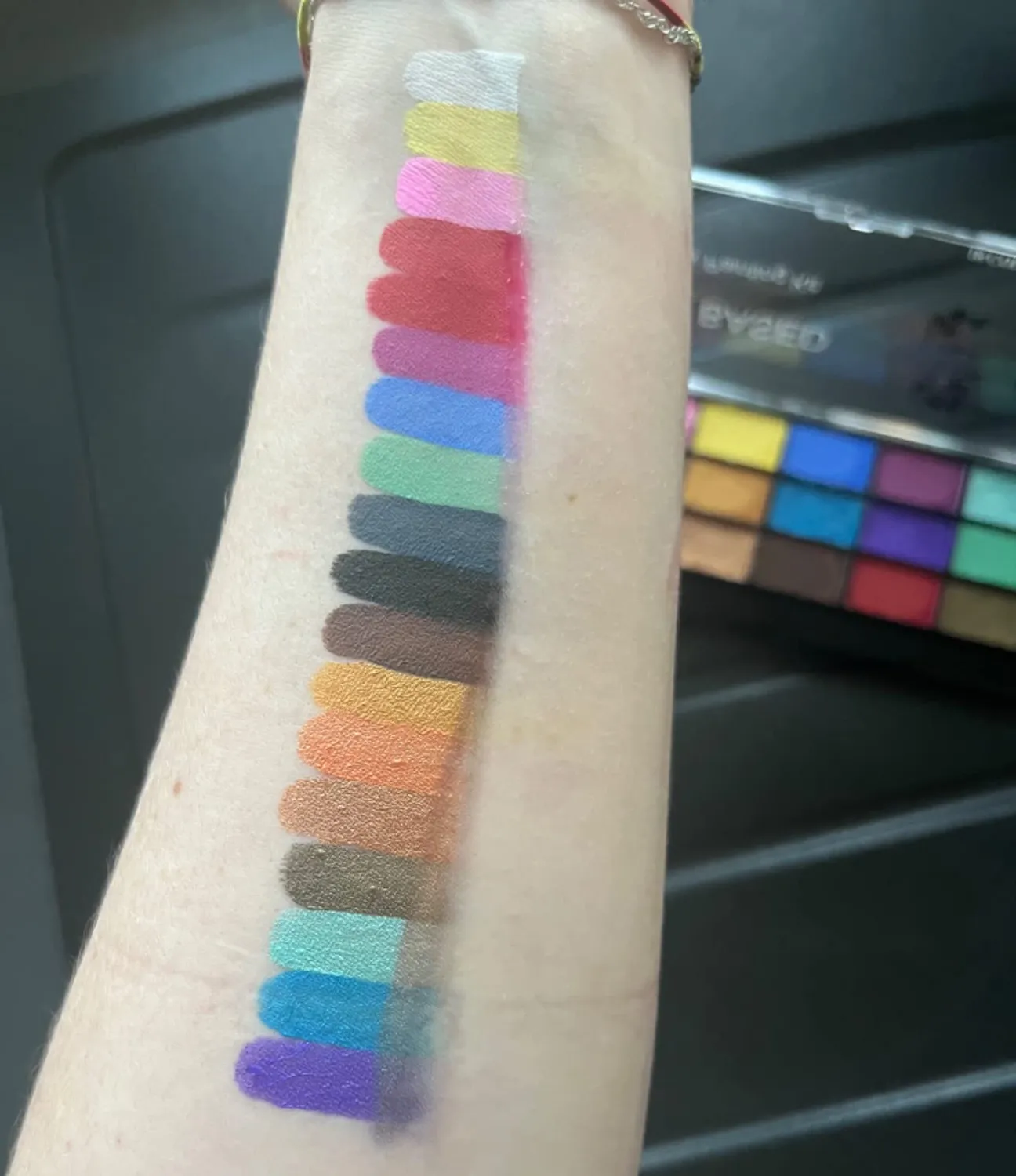 Janolia Kinderschminken Set Erdfarbe 18 Farben mit Pinsel