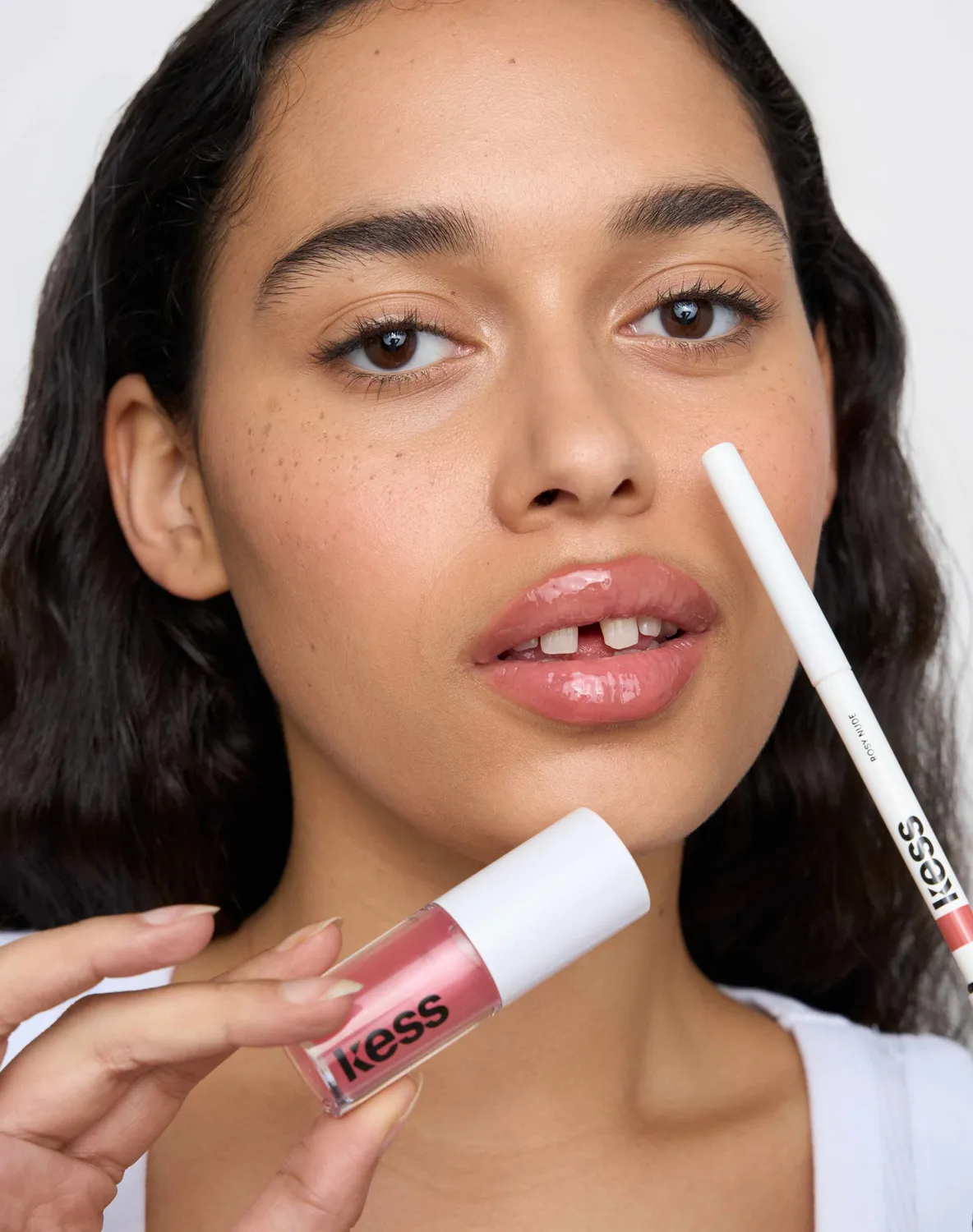 Kess Berlin Soft Shape Lip Liner wasserfest soft red