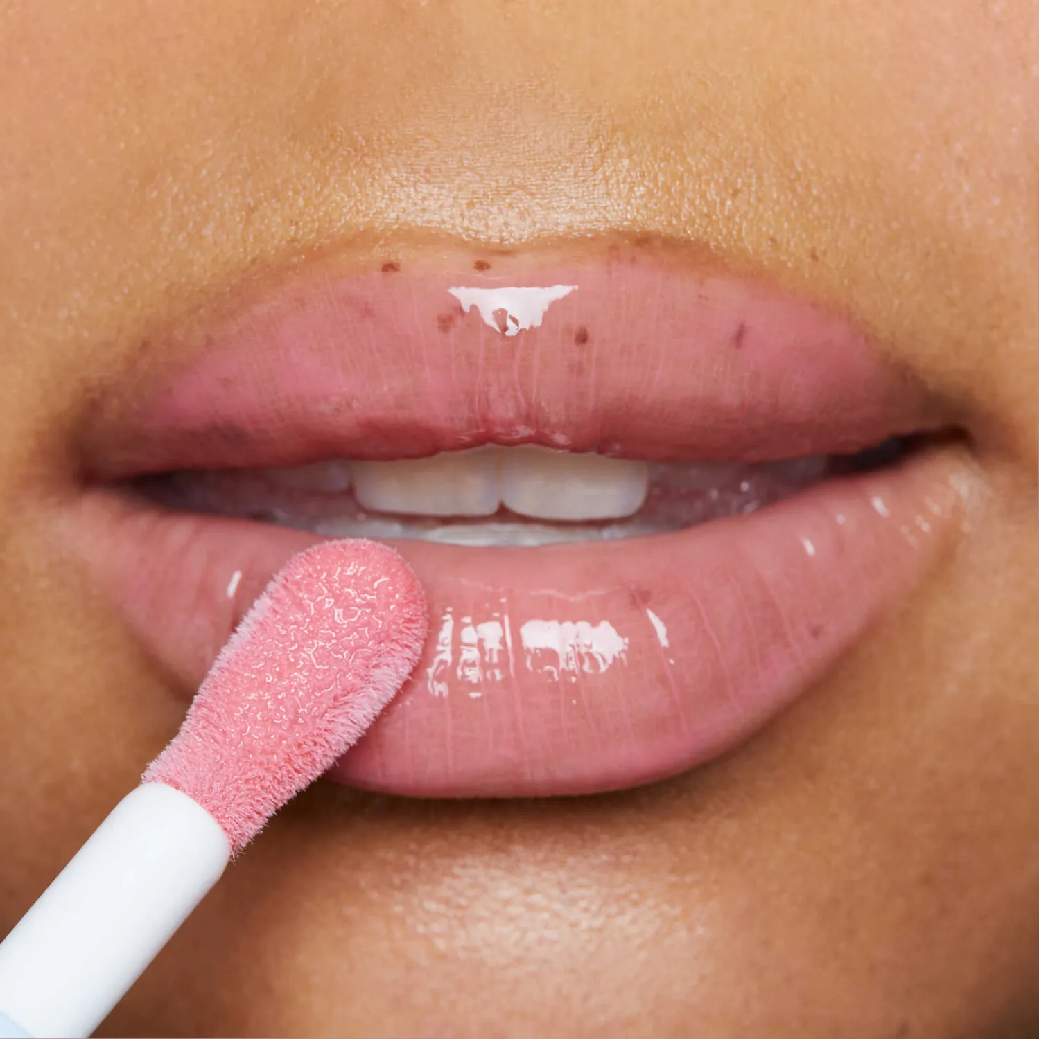 fleeky Glowy Lip Oil Berry Red Lippenöl Nr. 13