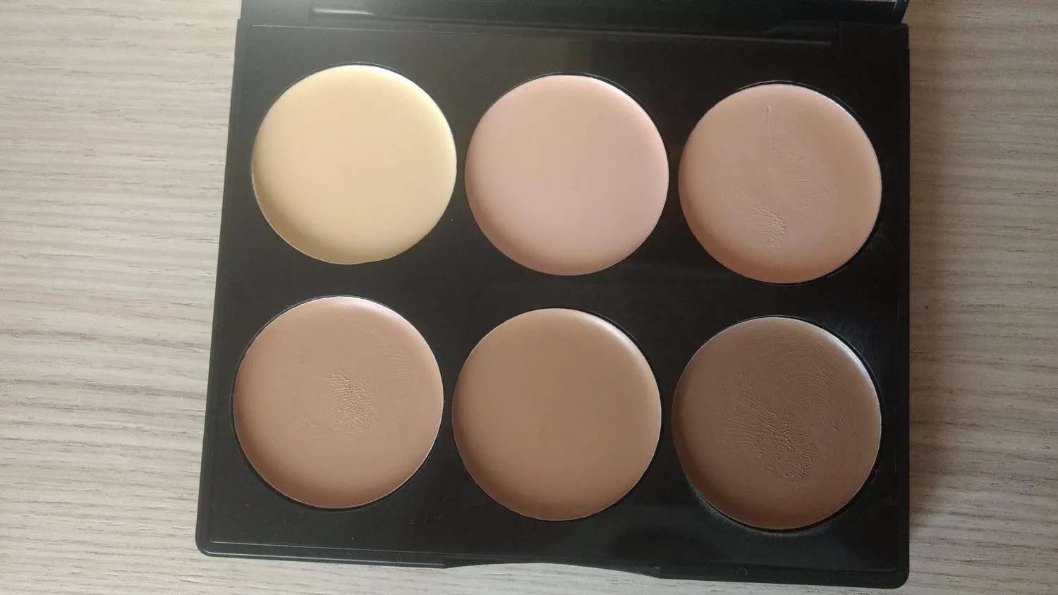 Sleek Cream Contour Kit Kontur Palette Medium 12 g matt